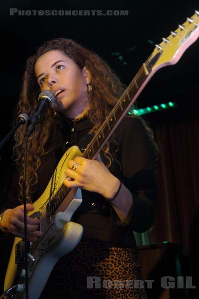 NILUFER YANYA - 2017-03-28 - PARIS - Madame Arthur - 